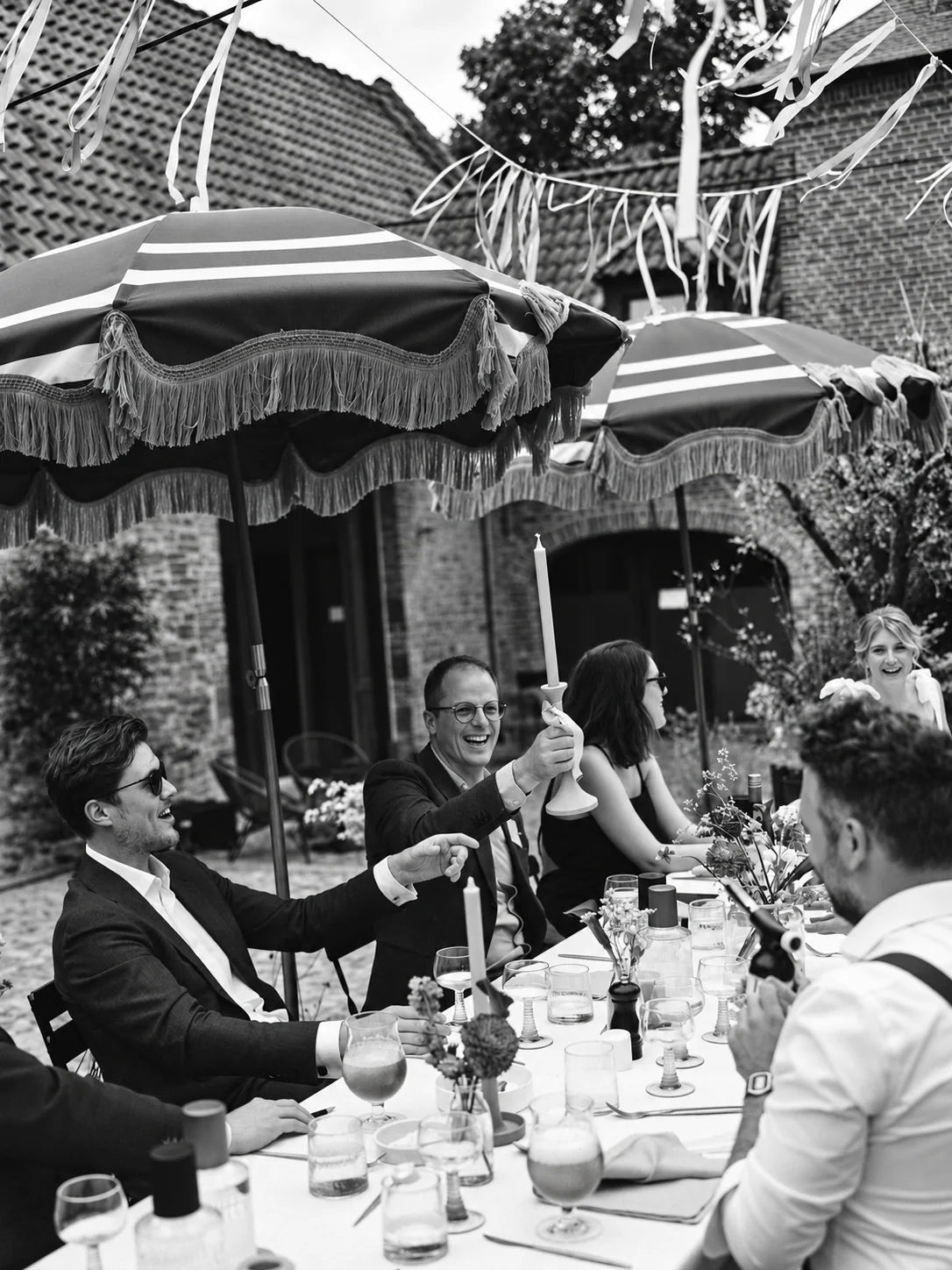 Black and white hospitality table illustration